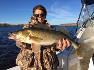 fat-walleye-from-rainy-river