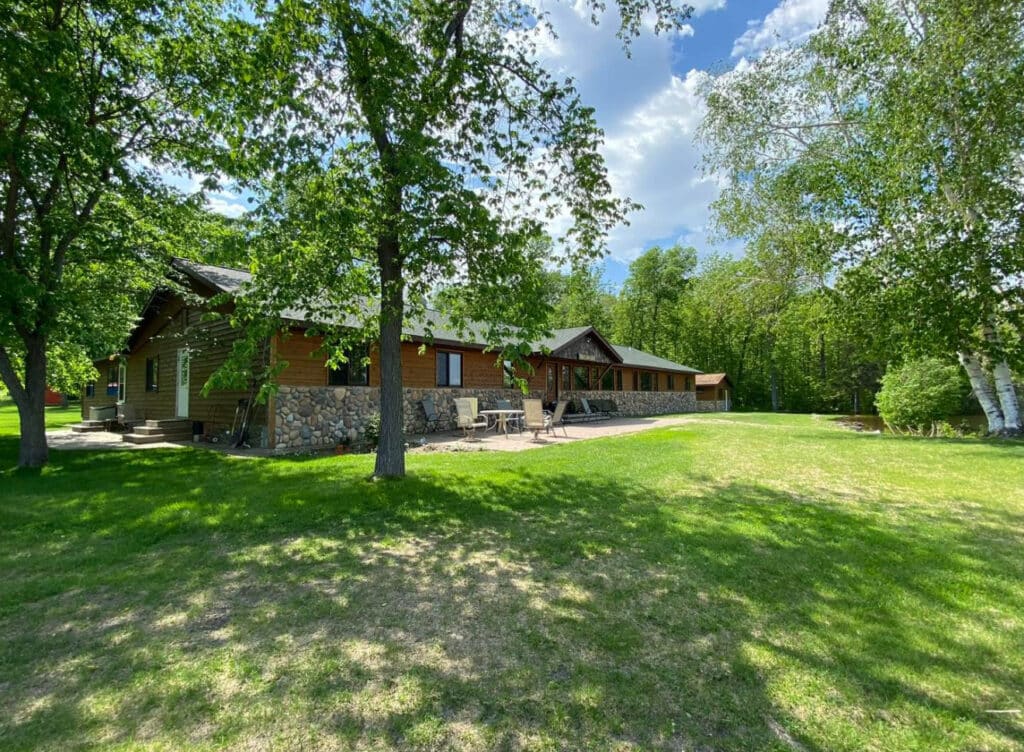 Oak Island Lodge on beautiful Oak Island, NW Angle, Lake of the Woods MN