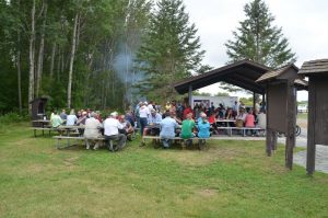 great gathering for a fish fry at the lake