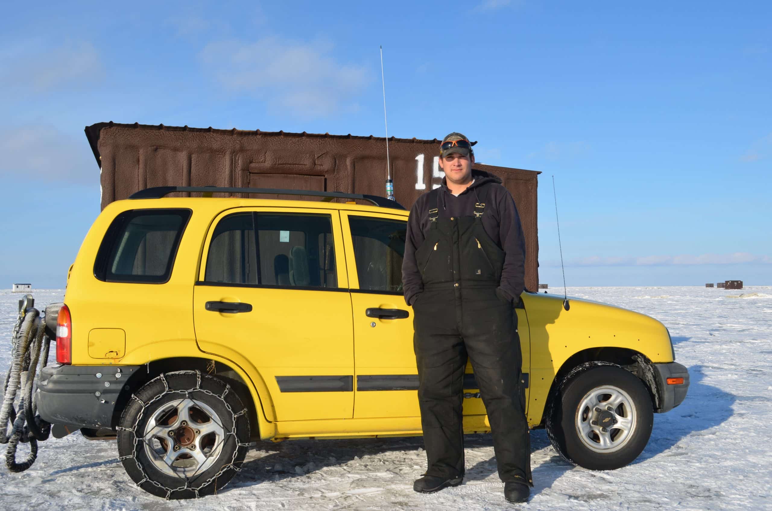 Guide employment opportunities, Lake of the Woods, Big Mike, Light ice rig