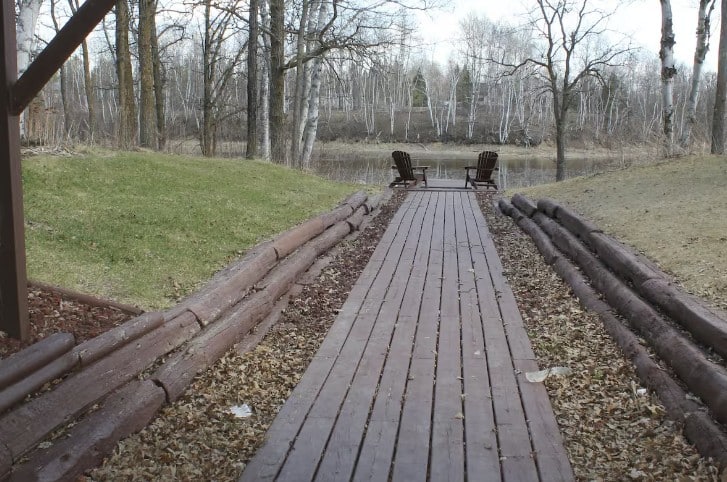 Lake of the Woods Getaways on the banks of the Rainy River