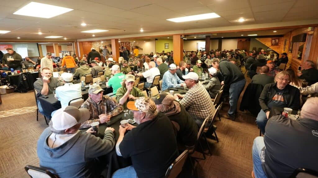 Sportsman's Lodge sturgeon tournament meeting and dinner