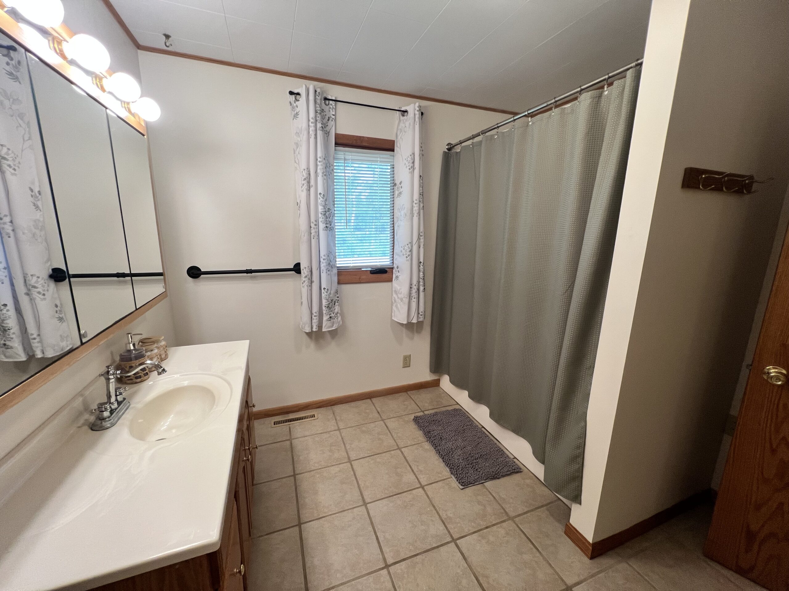 Oak Loop Cabin, Rainy River