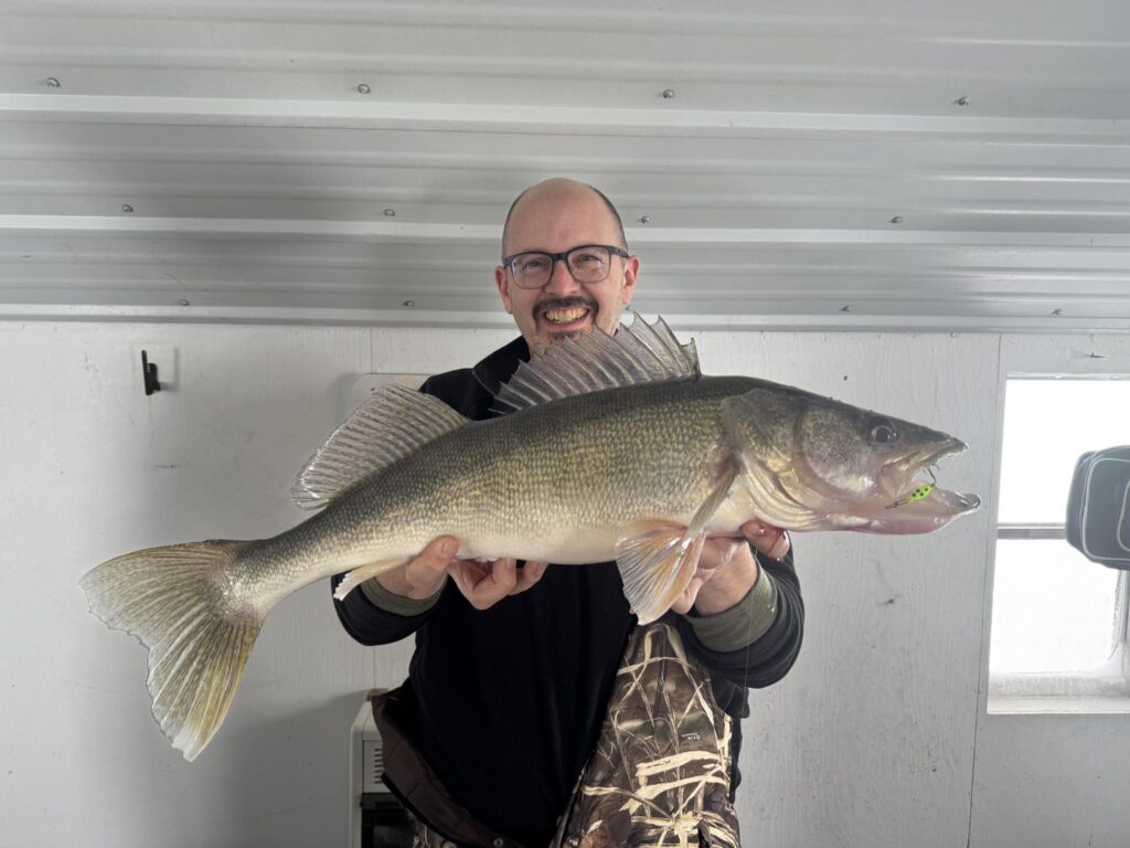 fishing report lake of the woods 29 inch walleye