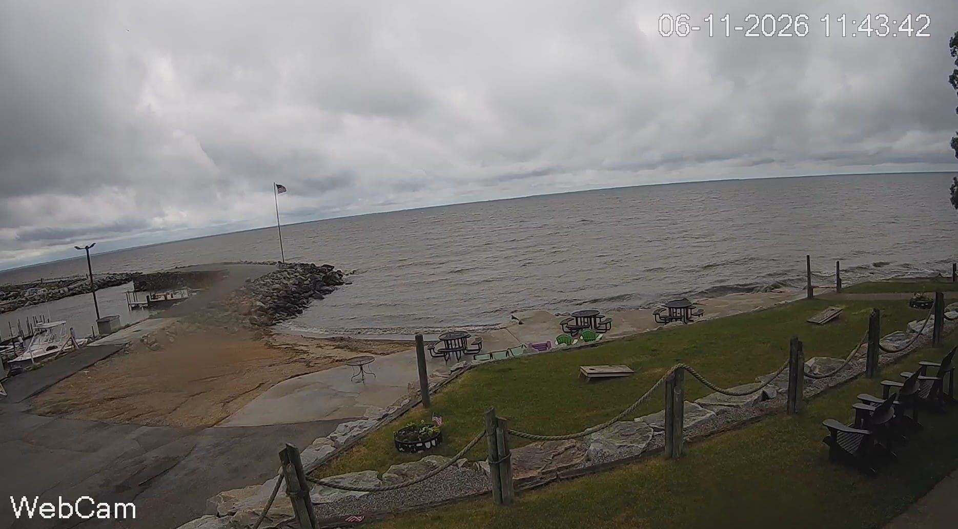 Arnesen's Rocky Point webcam_061126