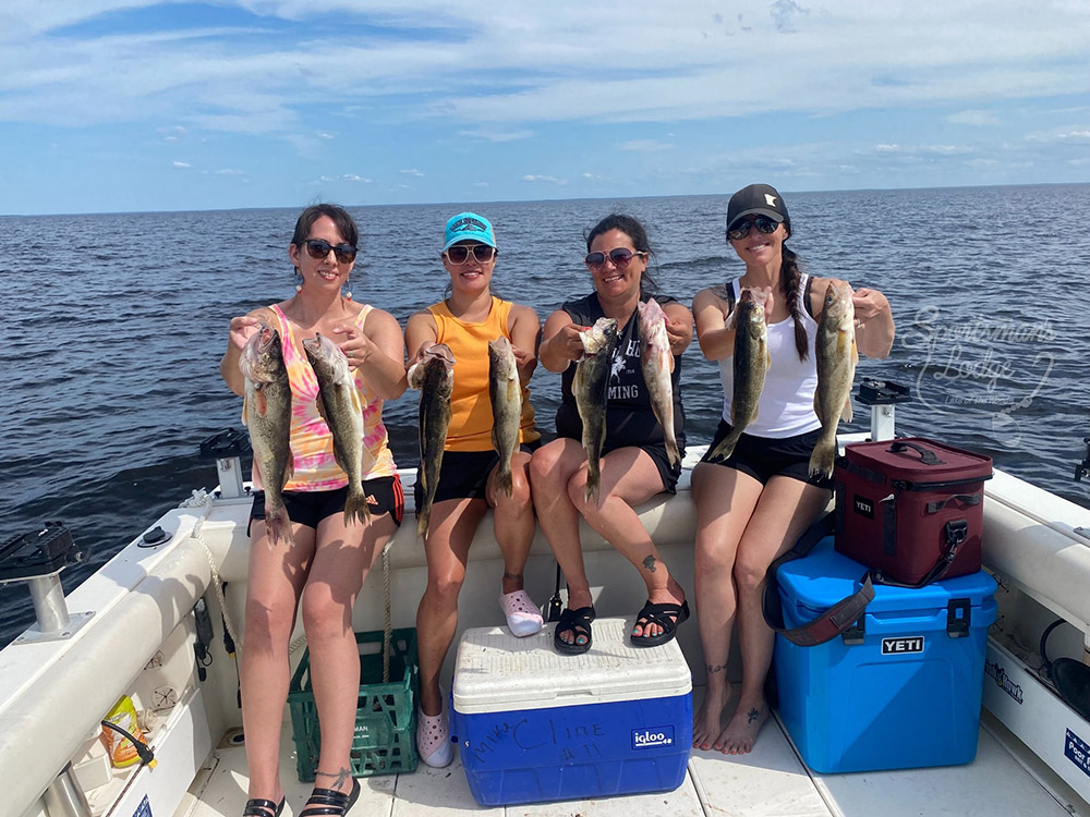 Charter boat fishing on Lake of the Woods