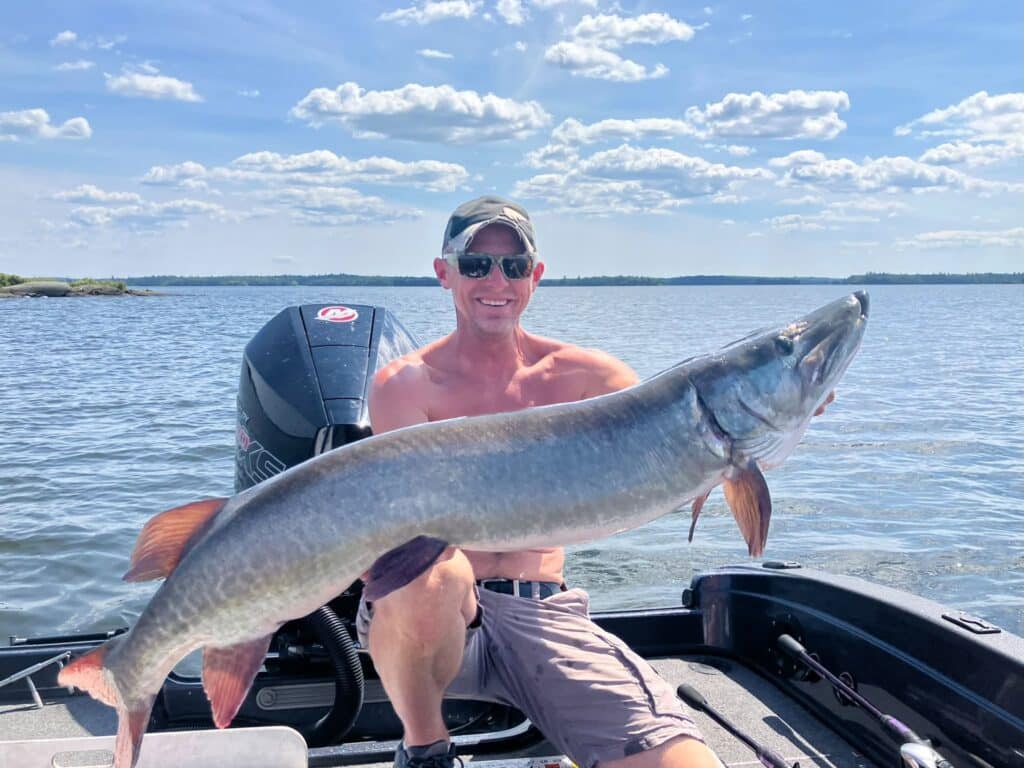 lake of the woods south shore nw angle rainy river fishing