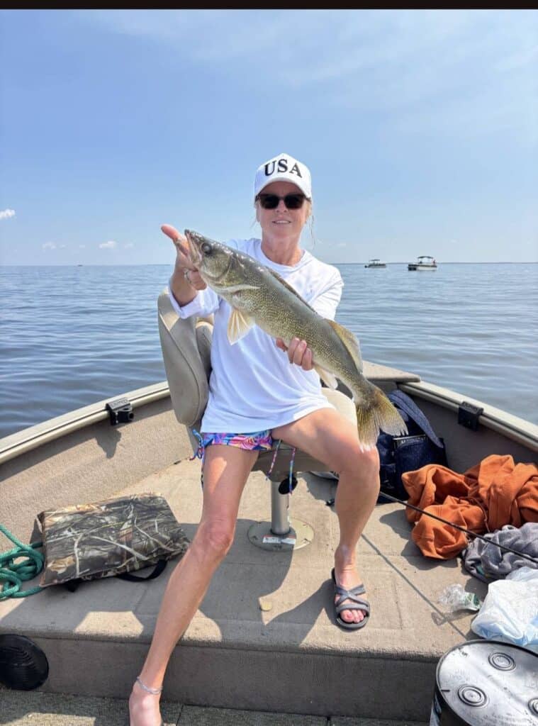 walleye lake of the woods south shore rainy river nw angle