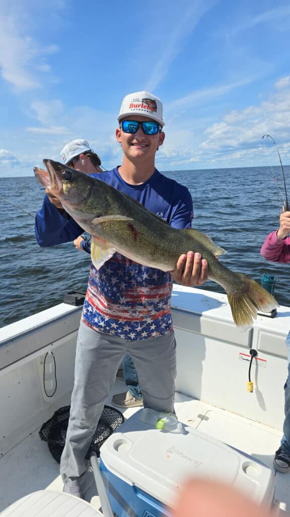 lake of the woods south shore rainy river nw angle walleye