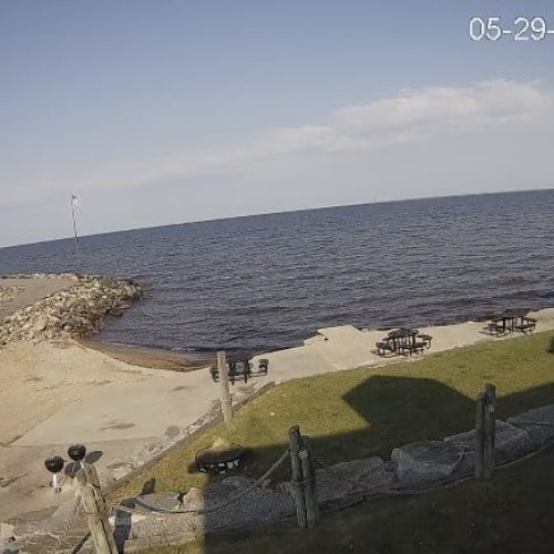 Arnesen's Rocky Point webcam, Lake of the Woods